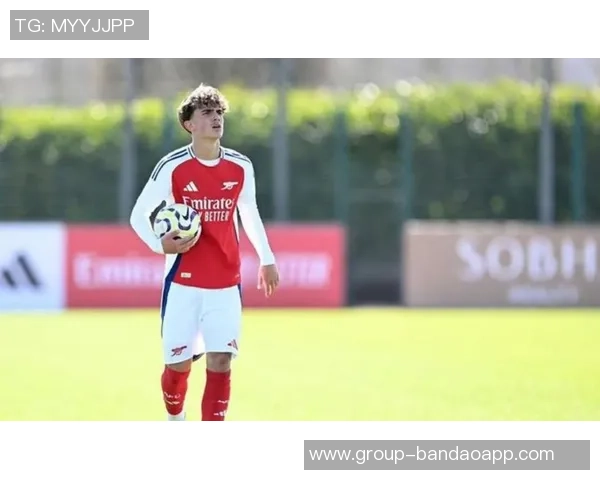 罗马诺透露15岁道曼与阿森纳续约未来职业合同已达成一致