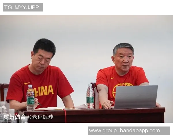 宫鲁鸣透露韩旭将于三月初归队李月汝归队时间仍在积极沟通中