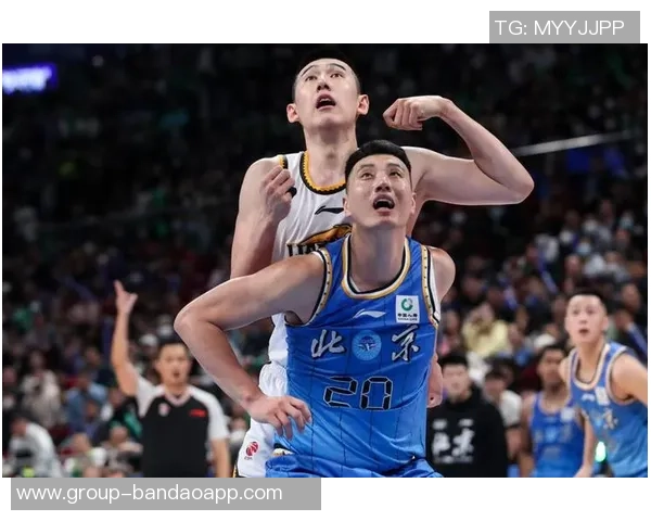 福克斯强调进攻篮板的重要性呼吁球队提升制造失误与转换进攻能力