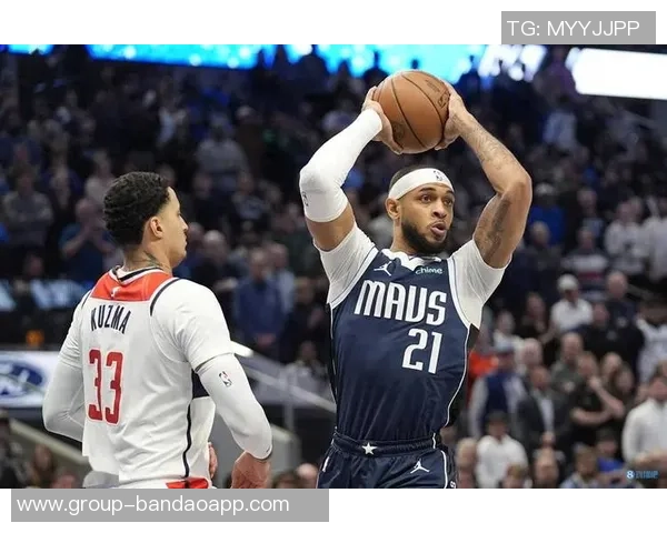 基德透露加福德今日训练状态良好明日将根据身体反馈做进一步评估