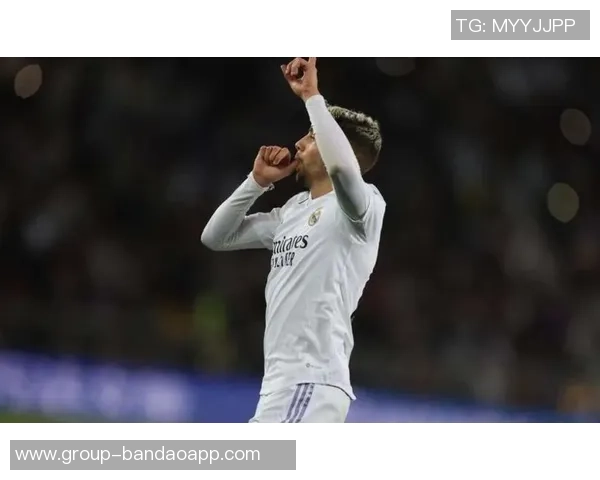 巴尔韦德曾称不爱右后卫位置但对黄潜表现令人惊艳