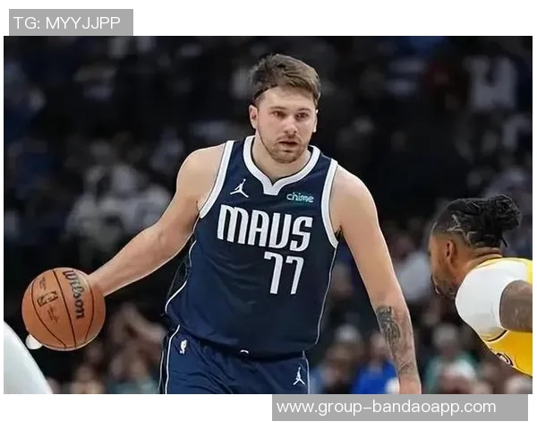 老詹东契奇接连受伤岁月无情显现詹姆斯状态下滑的无奈与挑战